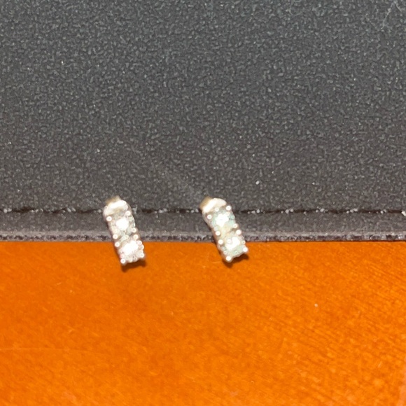 REAL STERLING SILVER 1CT TWO STACK DIAMOND EARRINGS - Picture 1 of 4